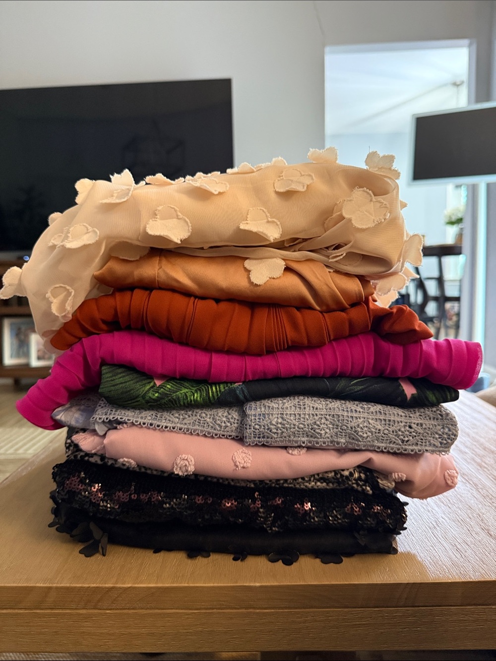 Mystery Assorted Women's Dresses - varied sizes 4-8. (Medium)